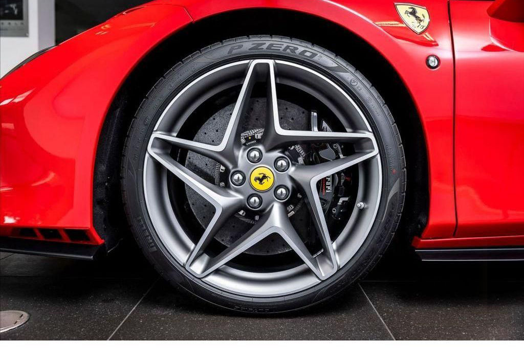Ferrari F8