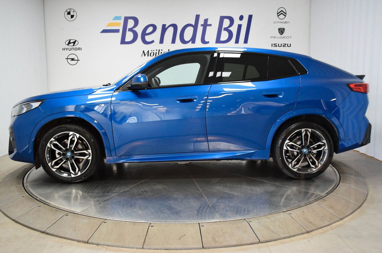 BMW iX2 eDrive20 M Sport