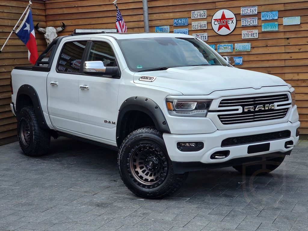 Dodge RAM 1500 5,7 Laramie LPG Pano LaChanti Rollbar