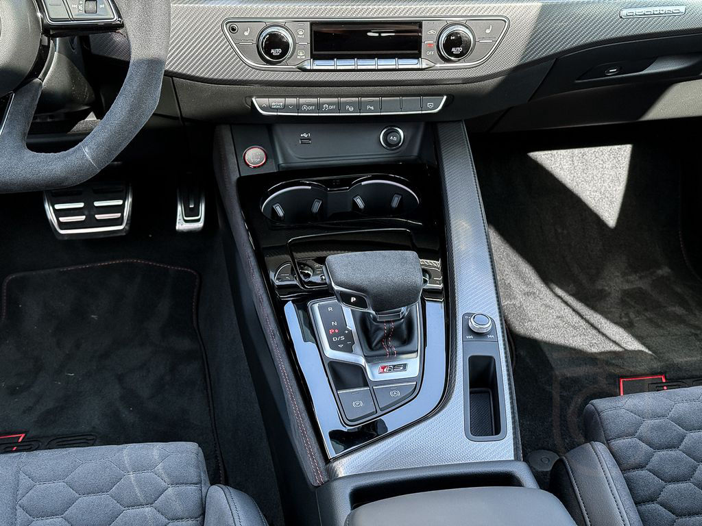 Audi RS5 performance/Comp+/Schalensitze/300km/h/Keram