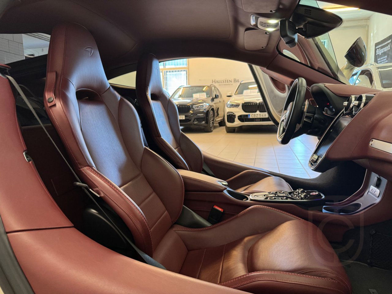 McLaren GT 4.0 V8 SSG Premium