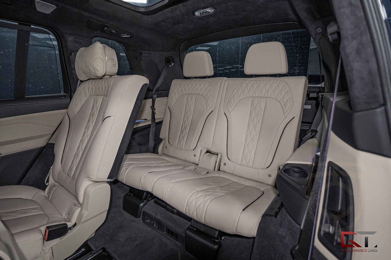 BMW X7 M60i