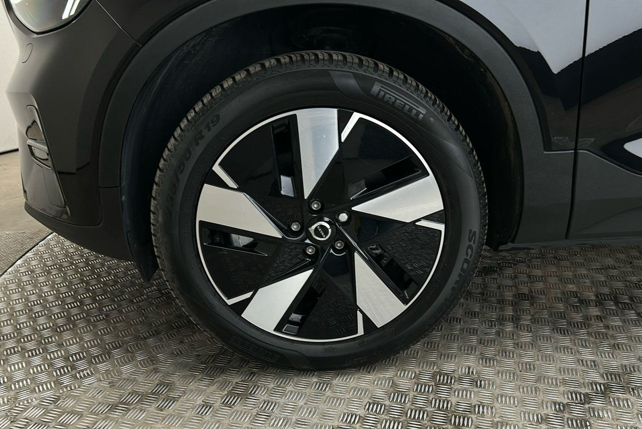 Volvo XC40 Recharge Single Motor Extended Range Core