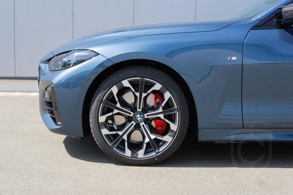 BMW M440i xDrive Cabrio*M SportPlus*H&K*Leder*Carbon
