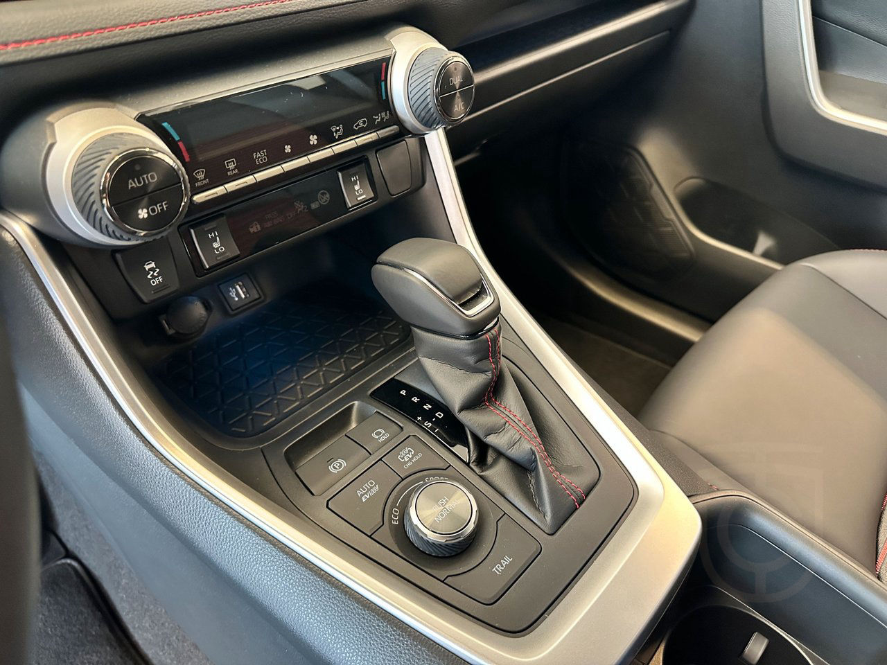 Suzuki Across 2.5 PHEV AWD Inclusive E-CVT