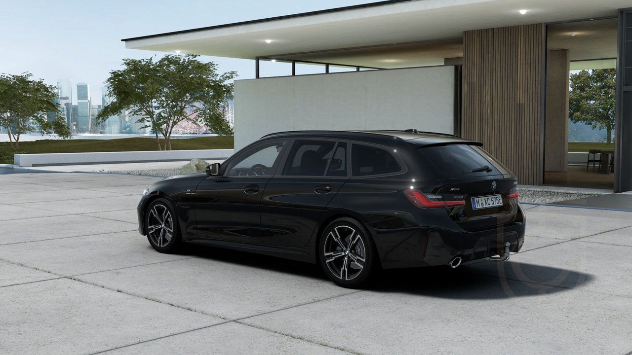 BMW 330 xDrive Touring M Sport Active