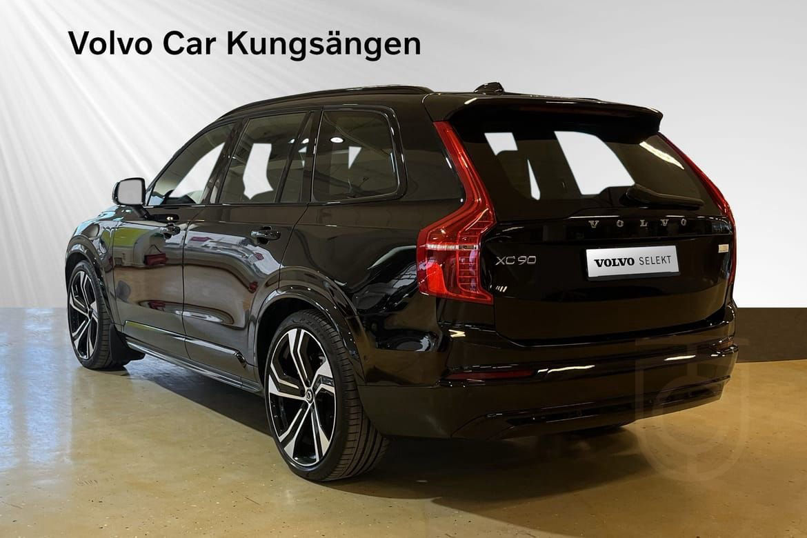 Volvo XC90 Recharge T8 Ultimate Dark Edition