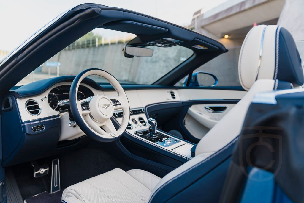 Bentley Continental GTC Azure