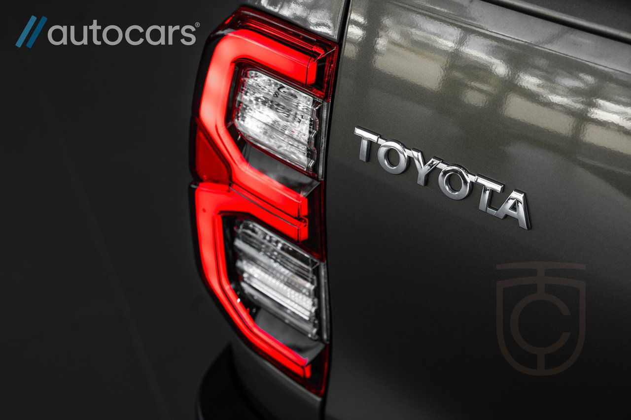 Toyota Hilux 2.8 4WD Invincible