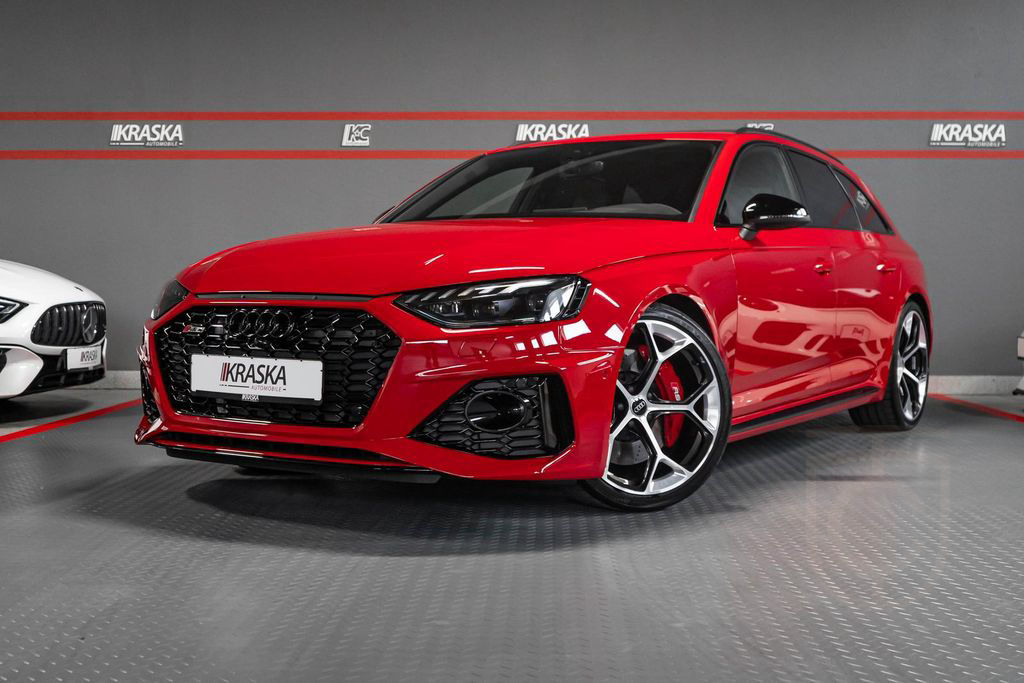 Audi RS4 Competition MATRIX PANO AHK HUD B&O ABT-AGA