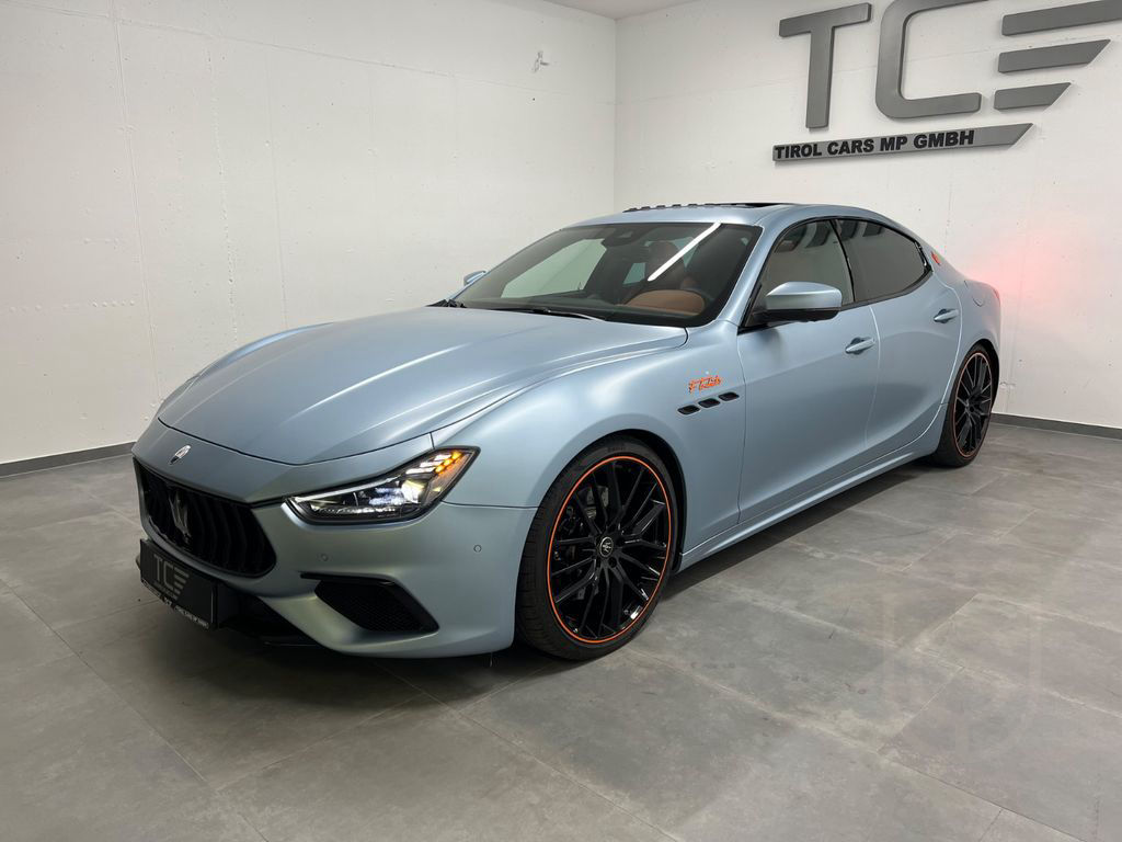 Maserati Ghibli SQ4 F Tributo Sondermodell, Pano, KW, ...