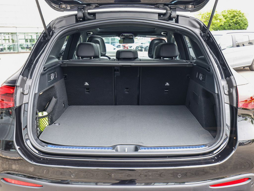 Mercedes-Benz GLC 220 d 4MATIC AHK Abstandstemp. LED Pano Navi