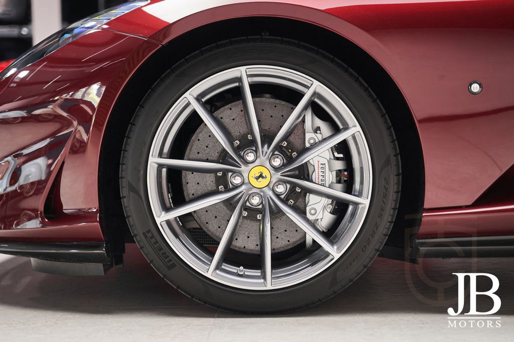 Ferrari 812 GTS Lift Full Carbon Passenger JBL 360° NEW
