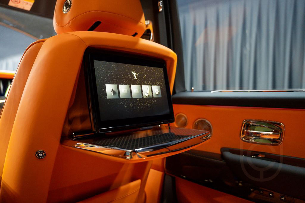Rolls-Royce Cullinan Black Badge 4Seats Starlight 2025 FULL