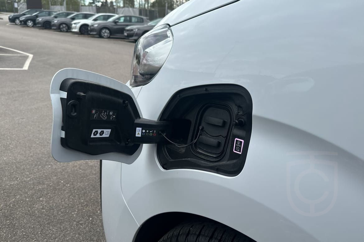 Peugeot e-Expert L2