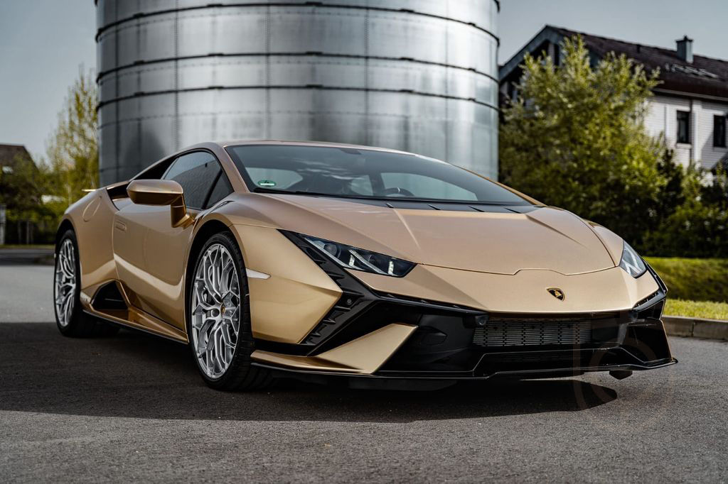 Lamborghini Huracán Tecnica*1.Hand*Deutsch*Neuwertig*
