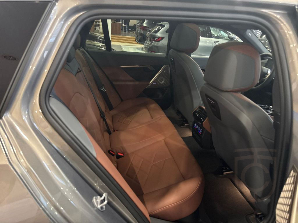 BMW 520d xD Touring M-Sport Inno+ComfPaket B&W Navi
