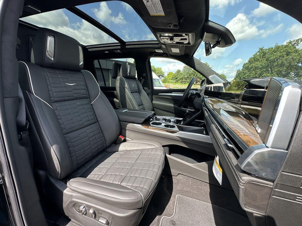 Cadillac Escalade MY25 ESV Sport Platinum Langversion