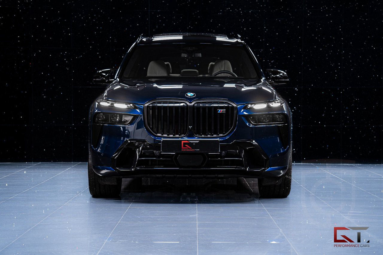 BMW X7 M60i