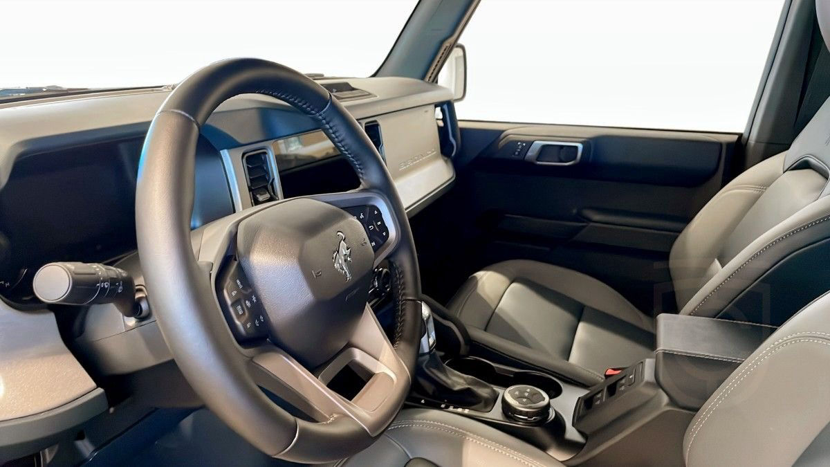 Ford Bronco Outer Banks 2.7L Bi-Turbo EcoBoost V6