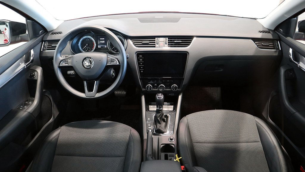 Skoda Octavia Style Combi TSI 150Hk DSG Drag Värmare