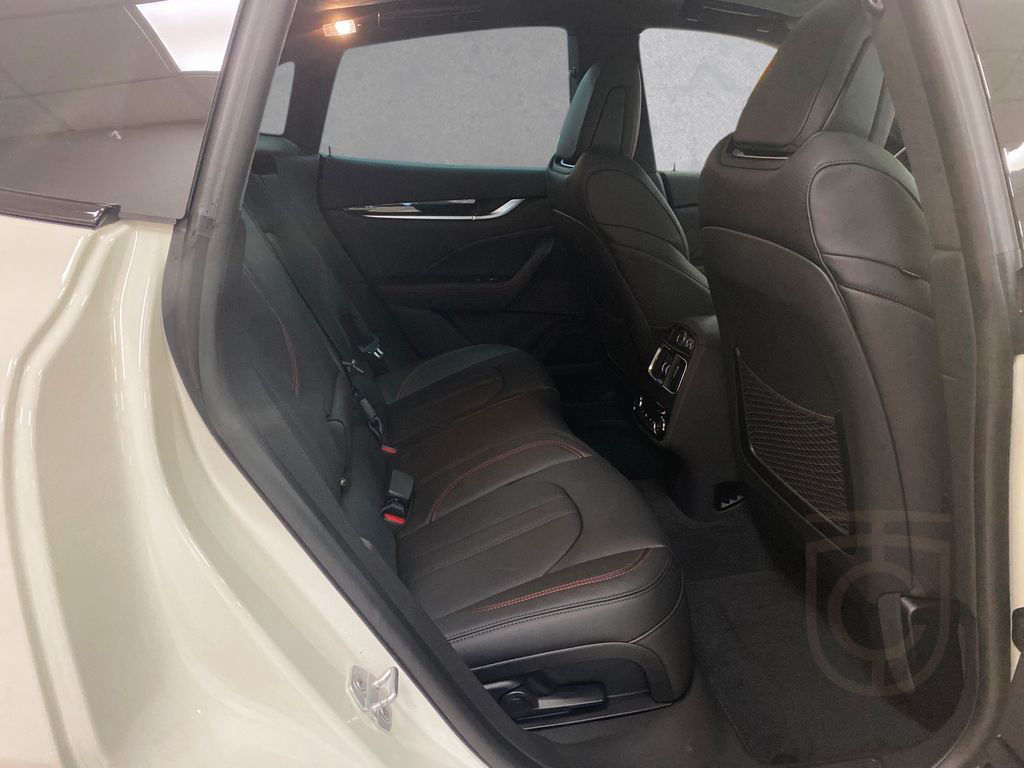 Maserati Levante GT Hybrid Pano+AHK