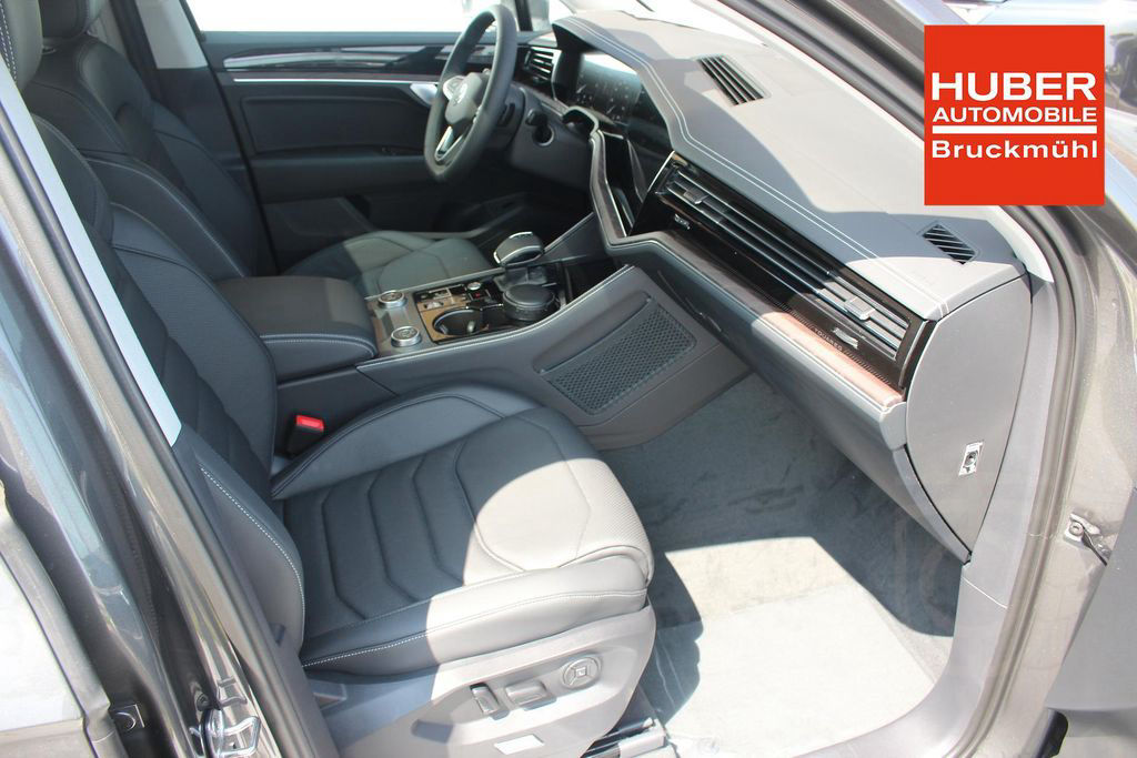 Volkswagen Touareg 3.0 V6 TDI ELEGANCE ALLRAD/AHK/MATRIX...