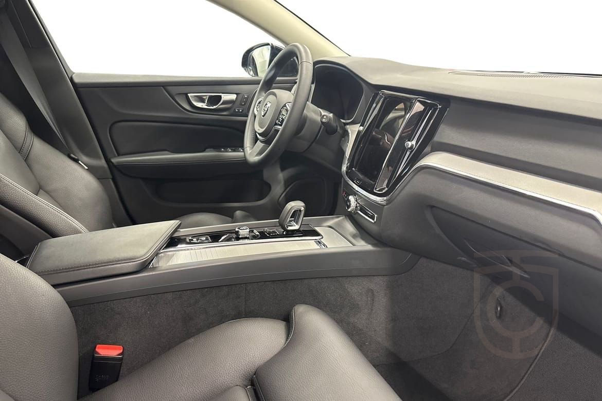 Volvo V60 B4 Bensin Plus Dark