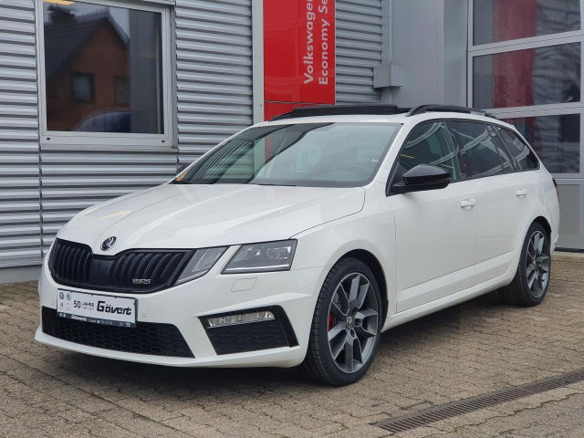 ŠKODA OCTAVIA III COMBI RS 4x4 2.0 TDI 7-Gang DSG Pano