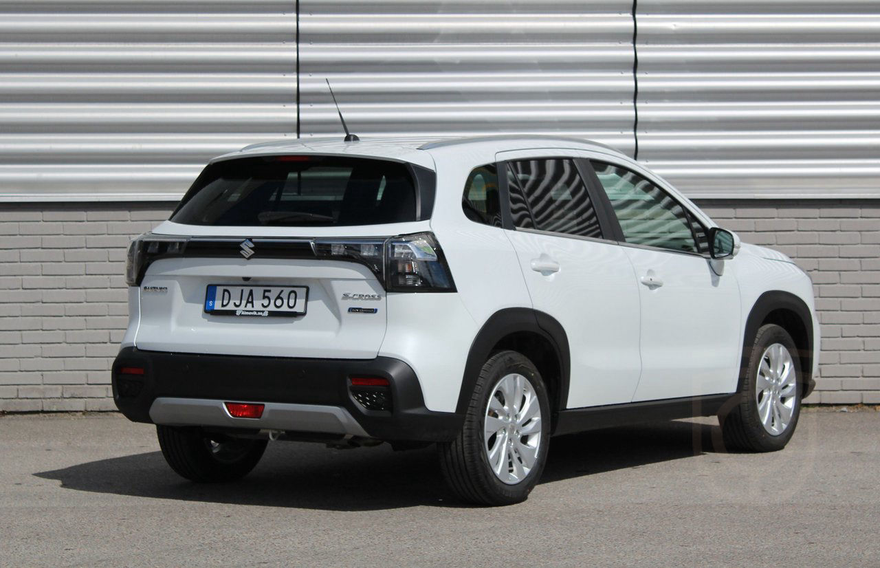Suzuki S-Cross Select 4WD