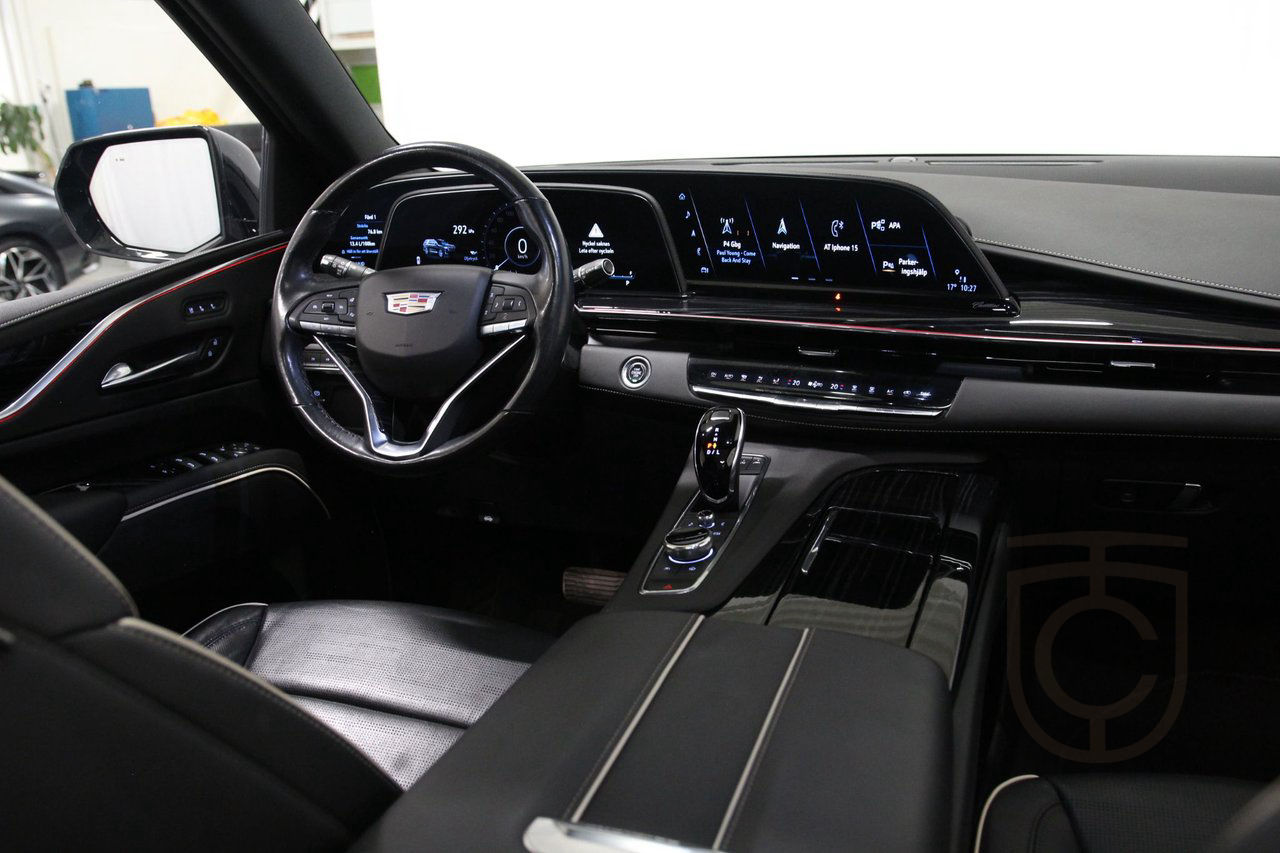 Cadillac Escalade ESV