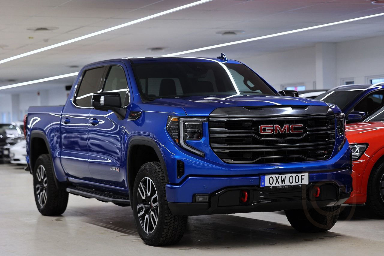 GMC Sierra AT4 6.2L V8 Dynamuc Blue Met.