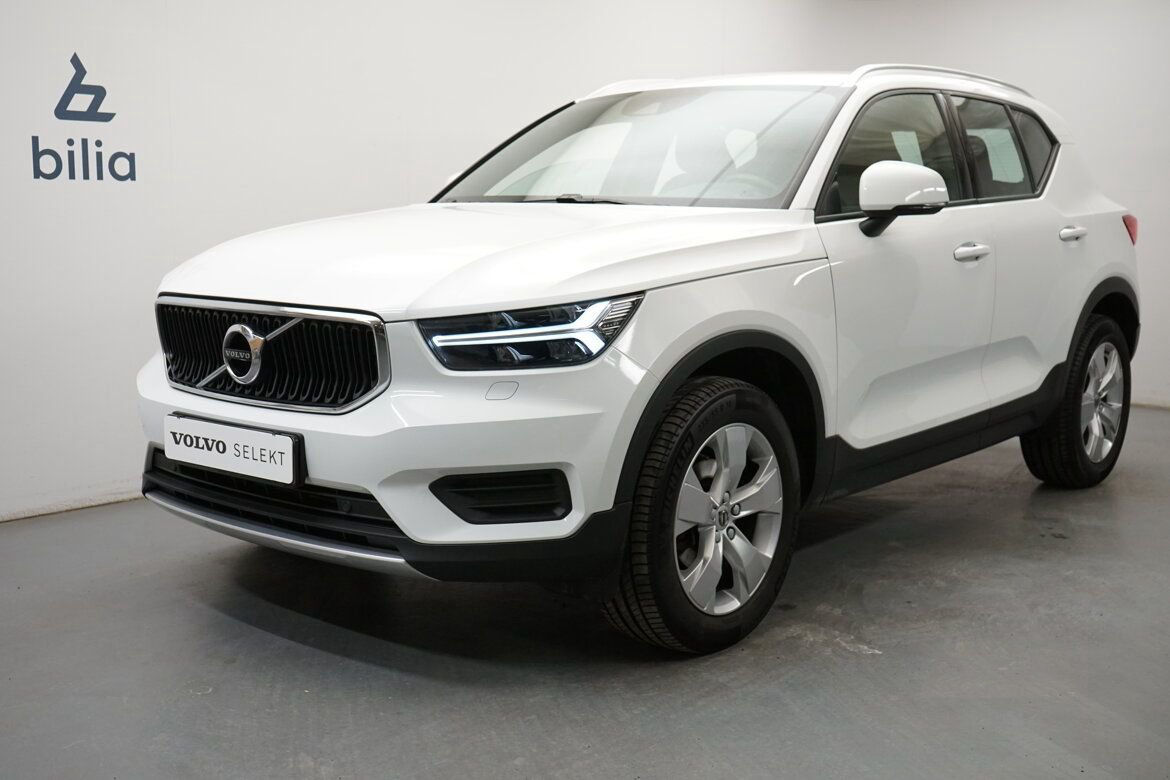 Volvo XC40 T2 FWD Momentum Core, on call
