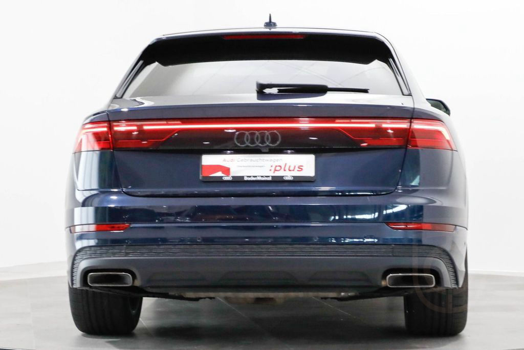 Audi Q8 55 TFSIe quattro AHK Matrix HUD 360° Luft ACC