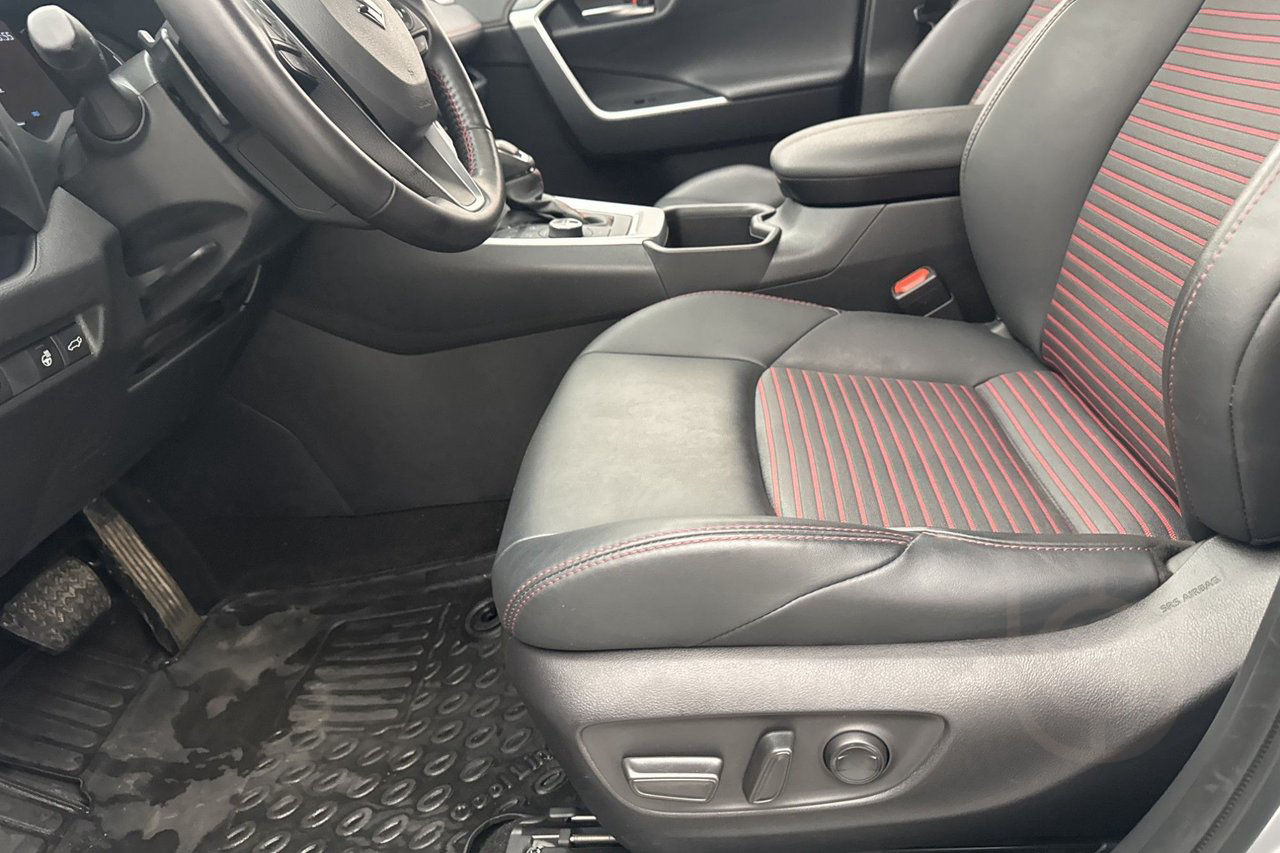 Suzuki Across Plug-in AWD