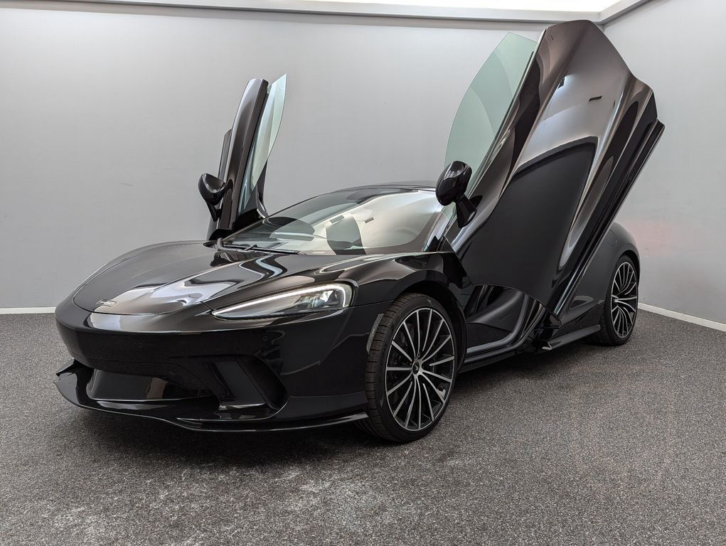 McLaren GT*MY2023*BLACK/BLACK*CARBON*FULL OPTIONS*B&W