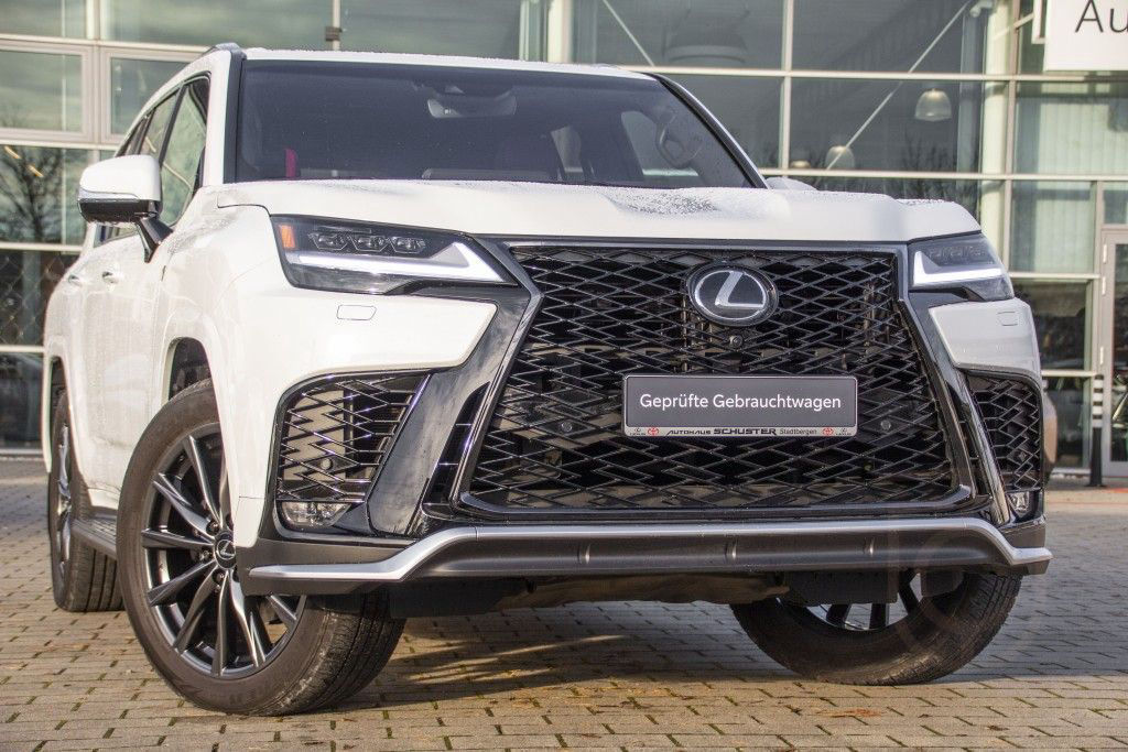 Lexus LX 600 F SPORT