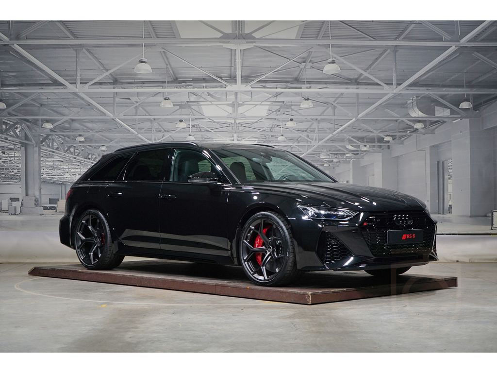 Audi RS6 Avant performance 22 Zoll Keramik Pano 360 K