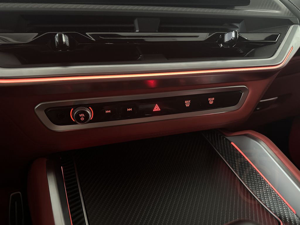 BMW XM 50e SOFT|AHK|LASER|B&W|MASSAGE|360°|ORANGE