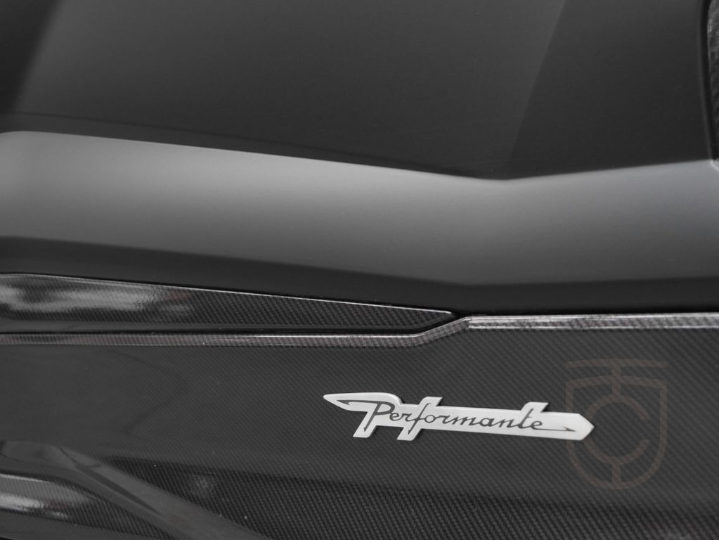 Lamborghini Urus 4.0 V8 Performante*Carbon*Sofort*Alcantara*