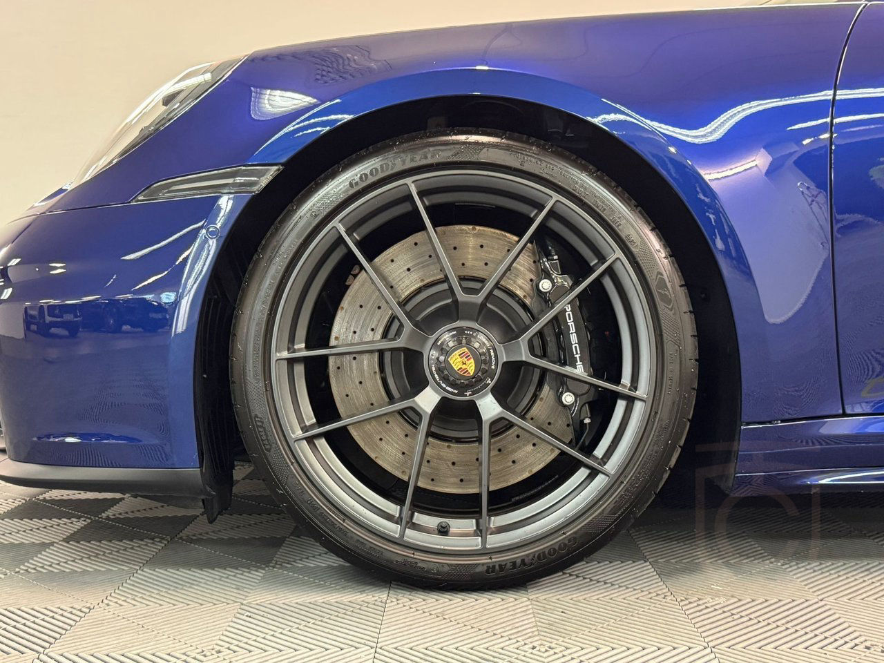 Porsche 911 992 Carrera GTS Cab