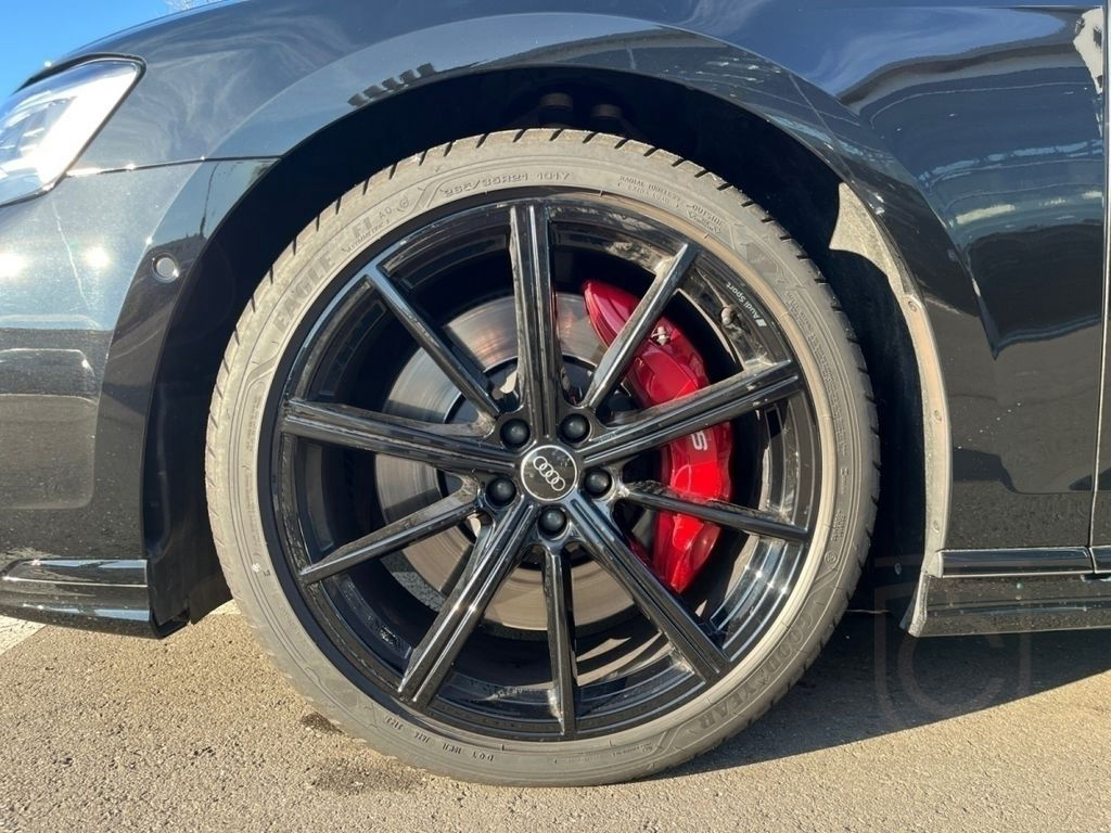 Audi S8 TFSI tiptr. Matrix, PANO,Massage, Standhz