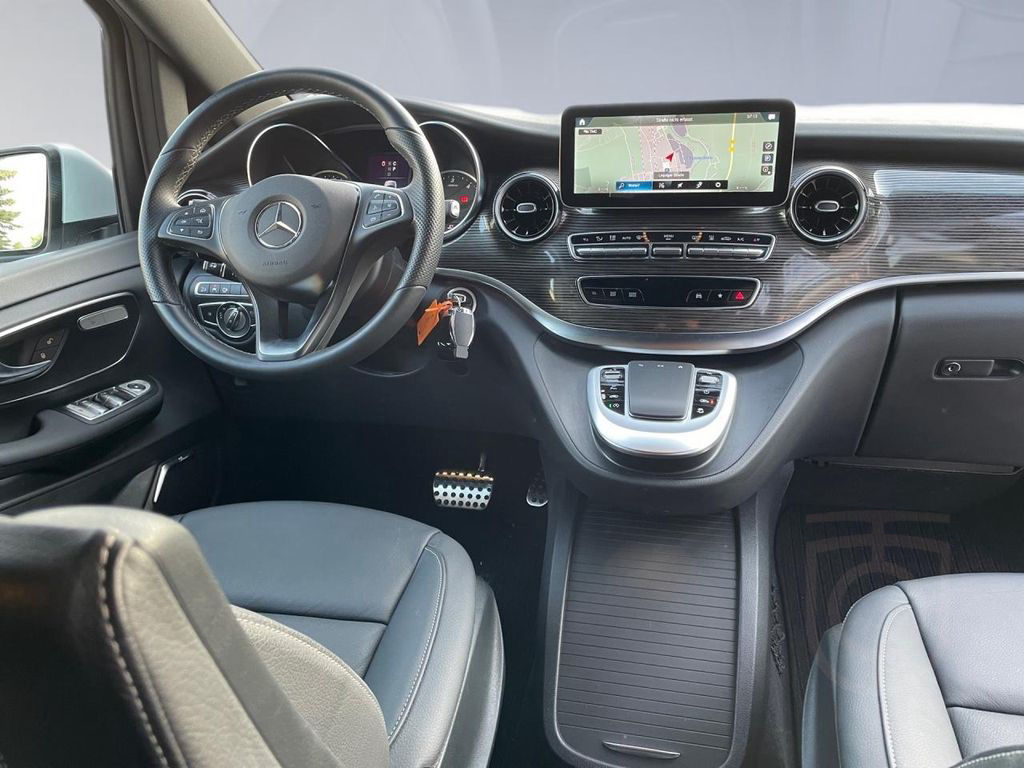 Mercedes-Benz V 300 d 4MATIC Lang el.Schiebe SpurW AHK Pano