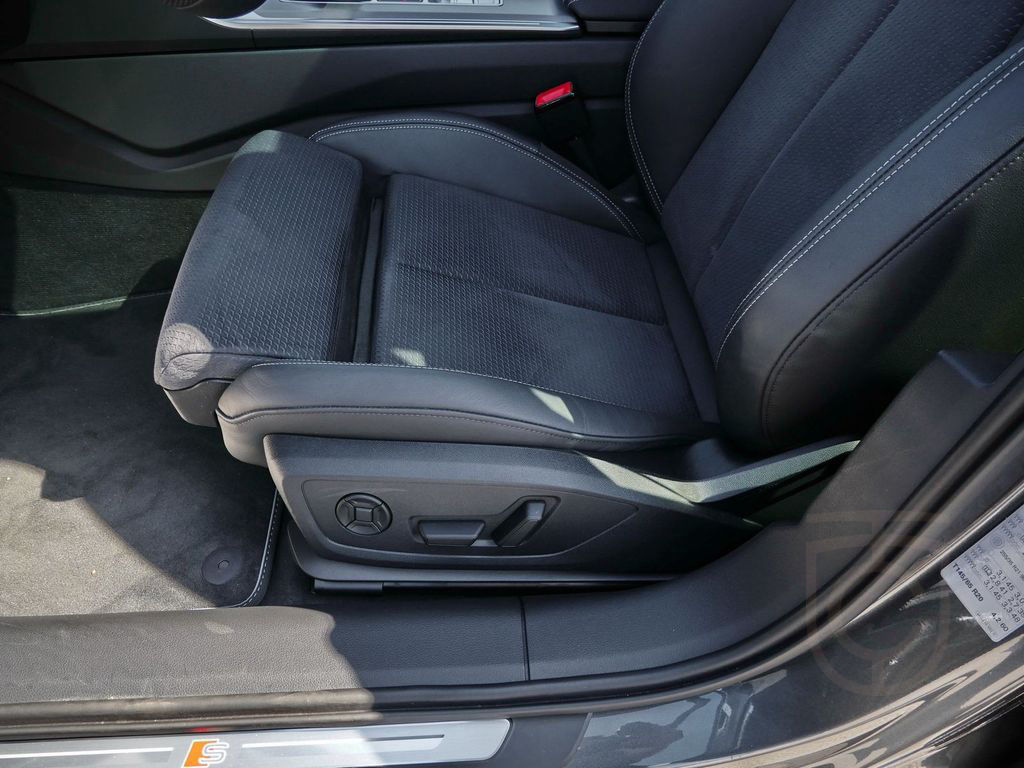 Audi S6 Avant TDI OptikSchwarz*DynAllrad*AIR*B&O