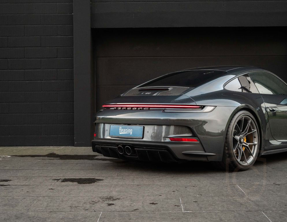 Porsche 992(911) GT3 Touring*PCCB*BOSE*LIFT*PASM*VTS