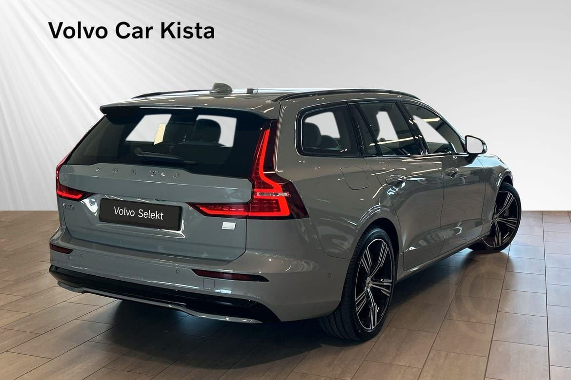 Volvo V60 Recharge T6 Ultimate Dark B