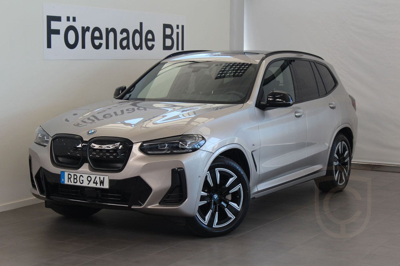 BMW iX3 Charged M Sport Panorama