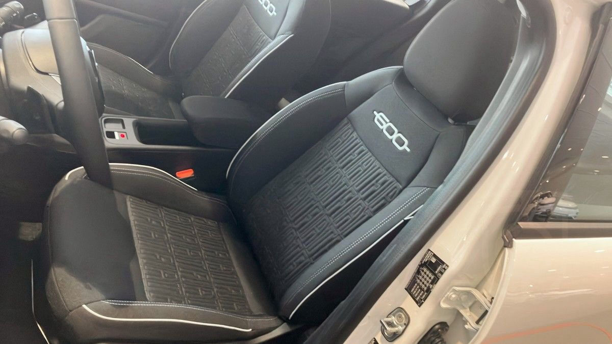 Fiat 600 600 HEV LOUNGE 1.2
