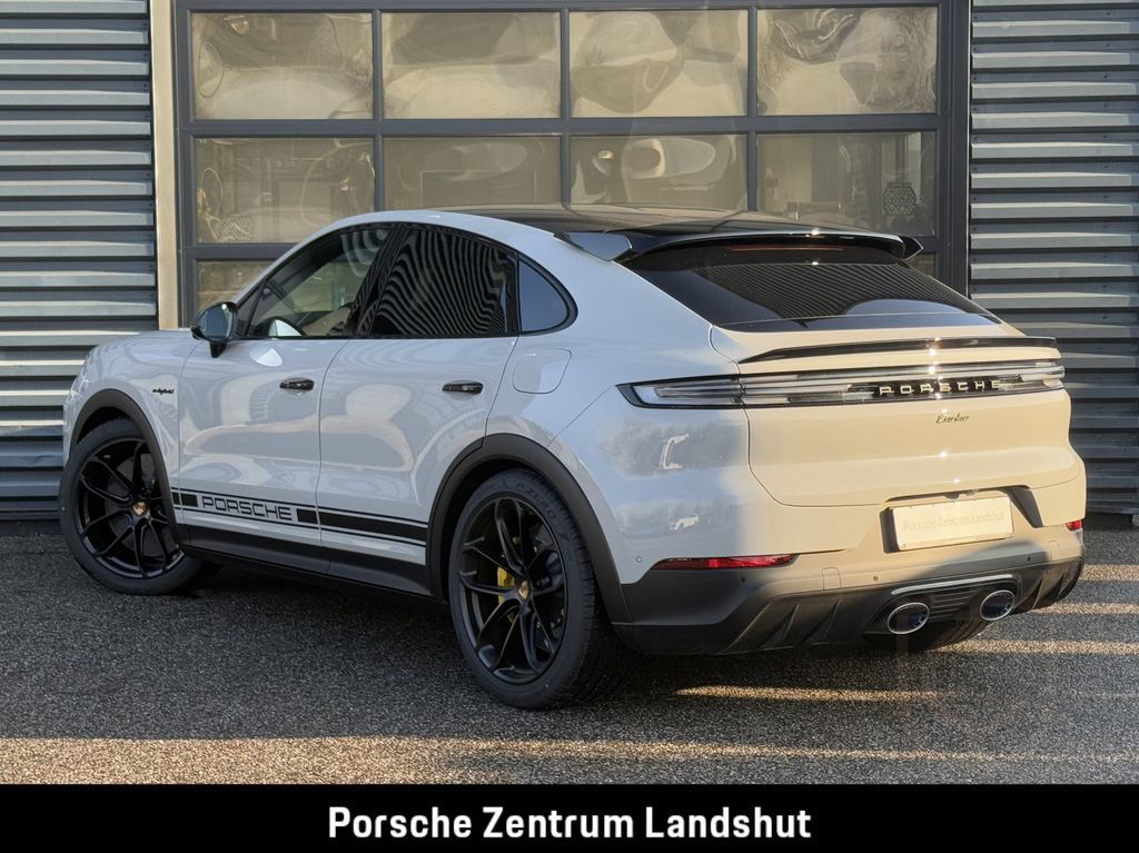 Porsche Cayenne Turbo E-Hybrid Coupe mit GT-Paket | PDCC