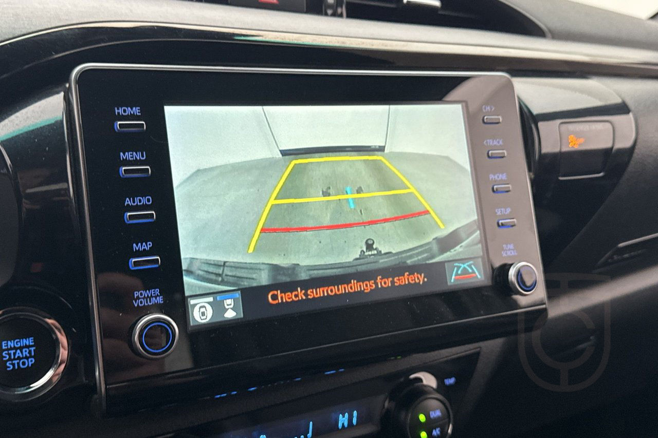 Toyota Hilux Extra Cab Invincible 2.8 4WD